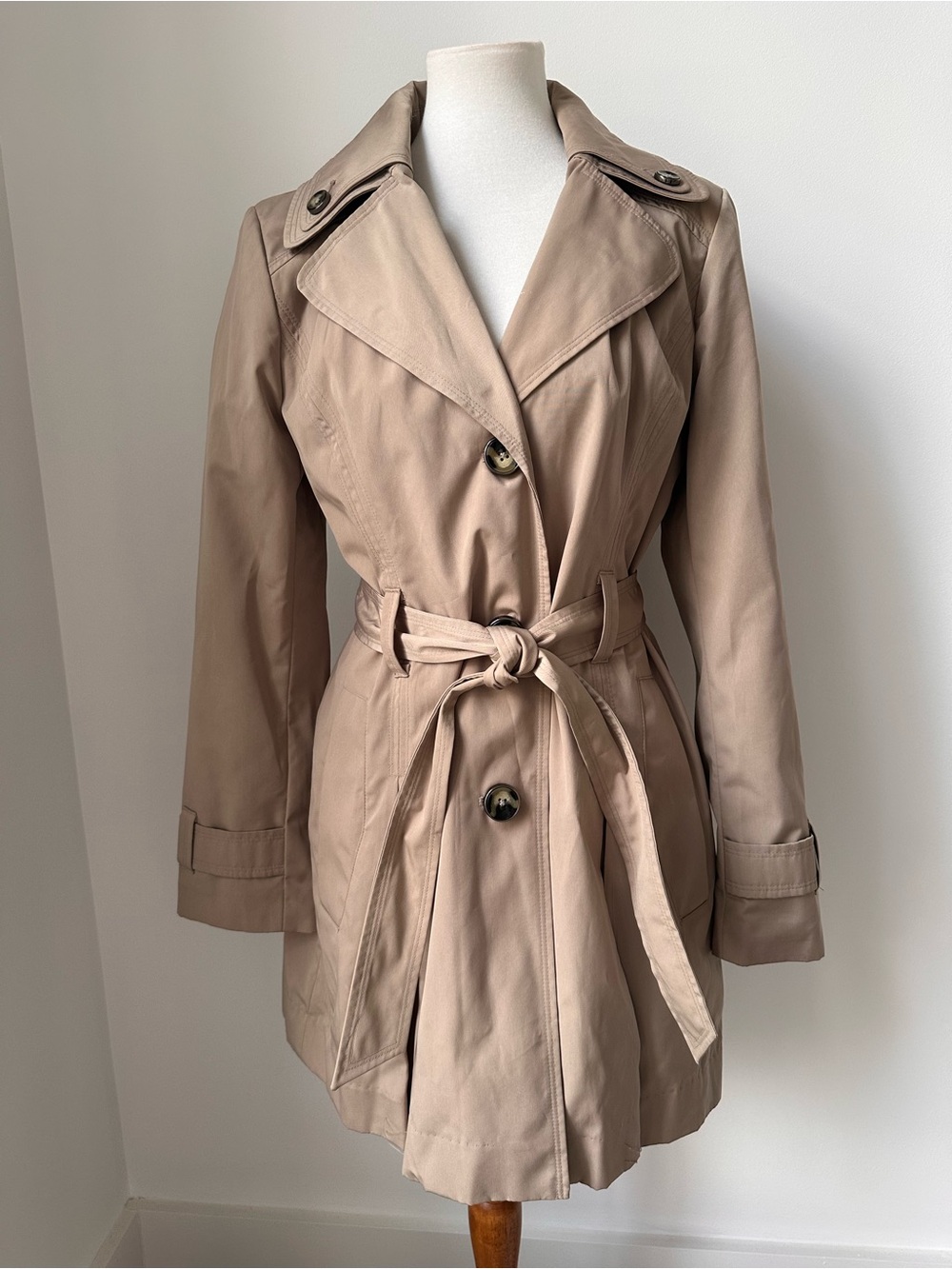 Vintage Liz Claiborne Taupe Belted Trench Coat Detachable Hood Size Medium